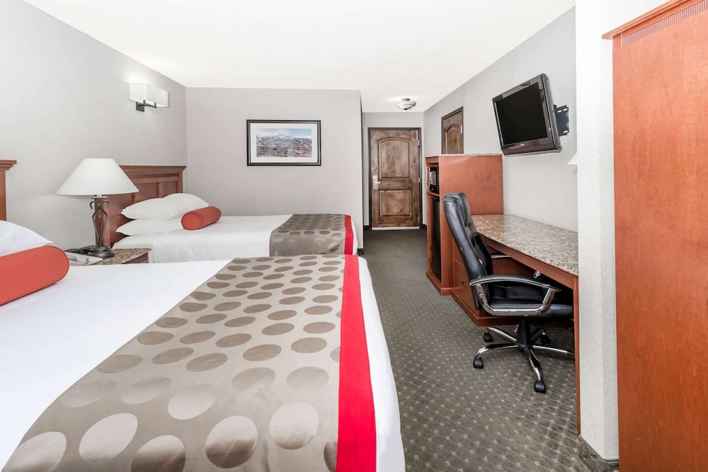 Room, 2 Queen Beds, Accessible, Non Smoking (Mobility Accessible) - Photo 5