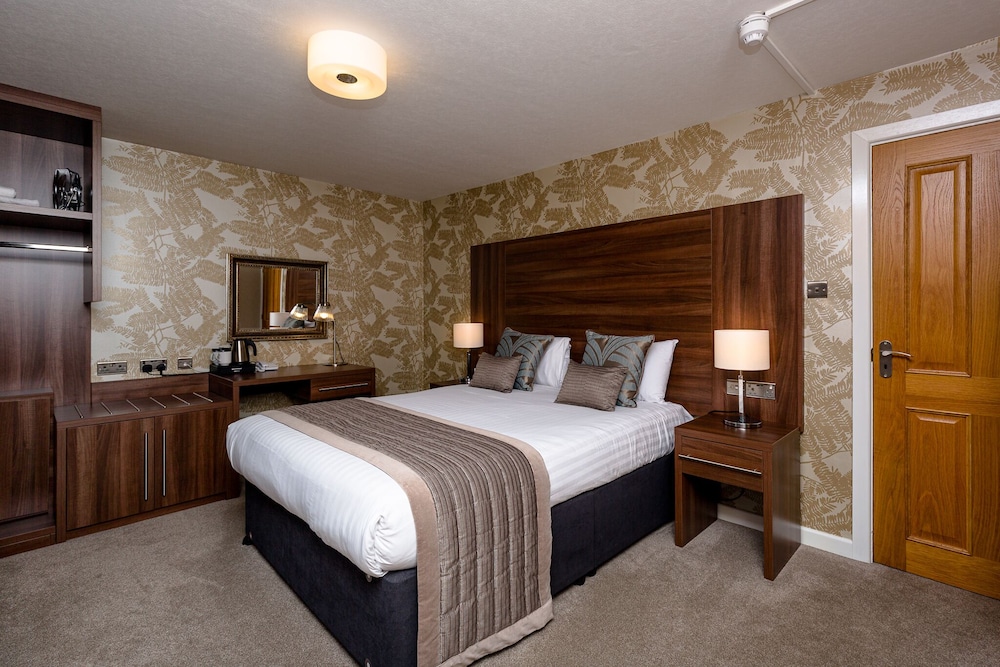 Superior Room, 1 King Bed photo 1