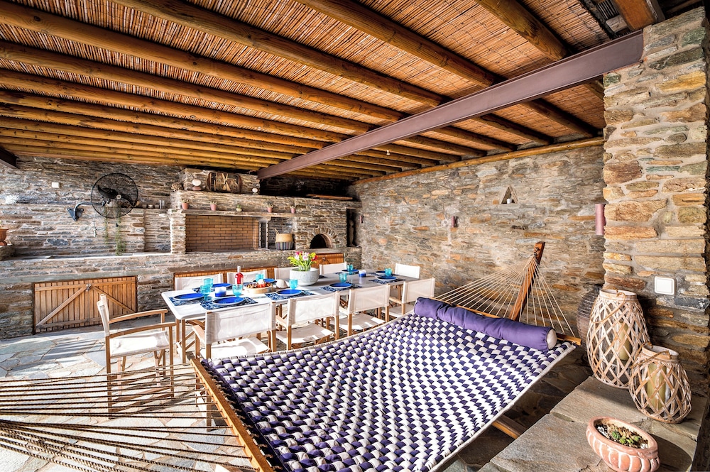 Superior Sea View Villa in Batsi photo 2