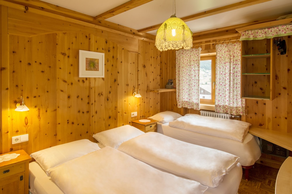 Triple Room, Balcony, Mountain View