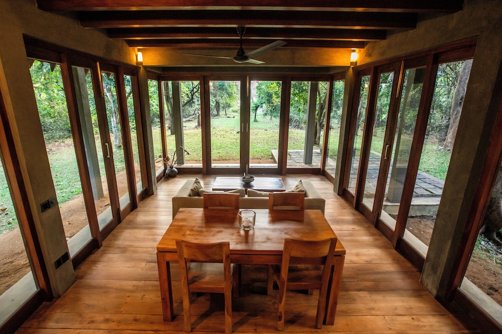 Deluxe Villa, 1 King Bed, Patio, Garden Area photo 2