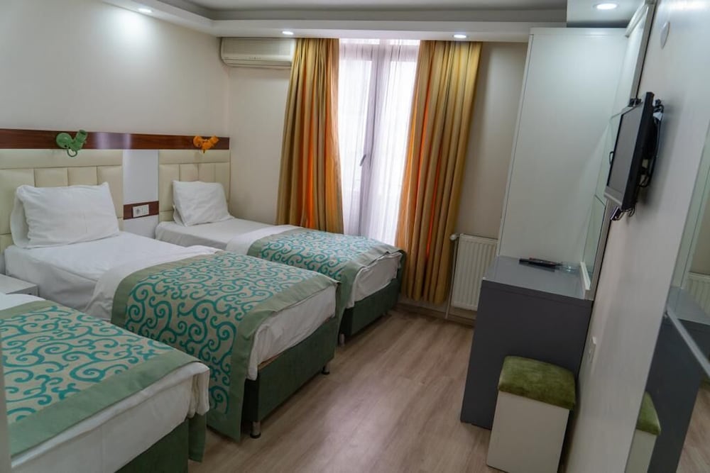 Standard Triple Room photo 3
