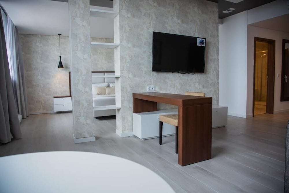 Luxury Suite photo 1