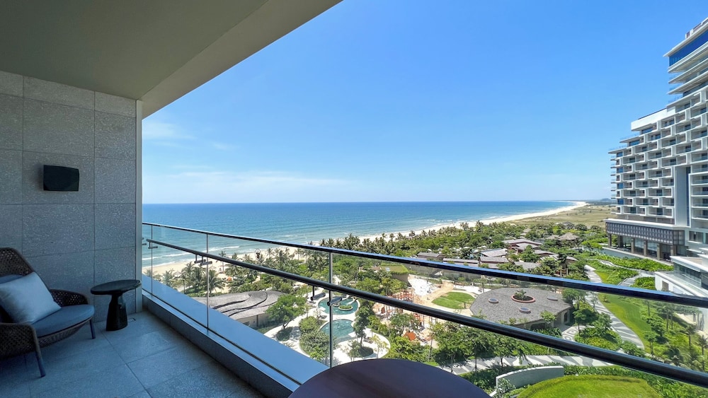 Premier Ocean View King - Photo 7