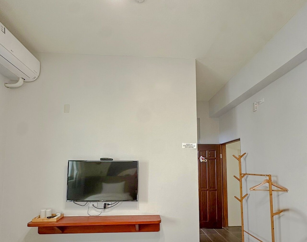 Basic Double Room, 1 Bedroom photo 3