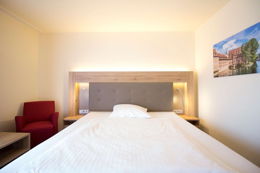 Standard Twin Room - Photo 5