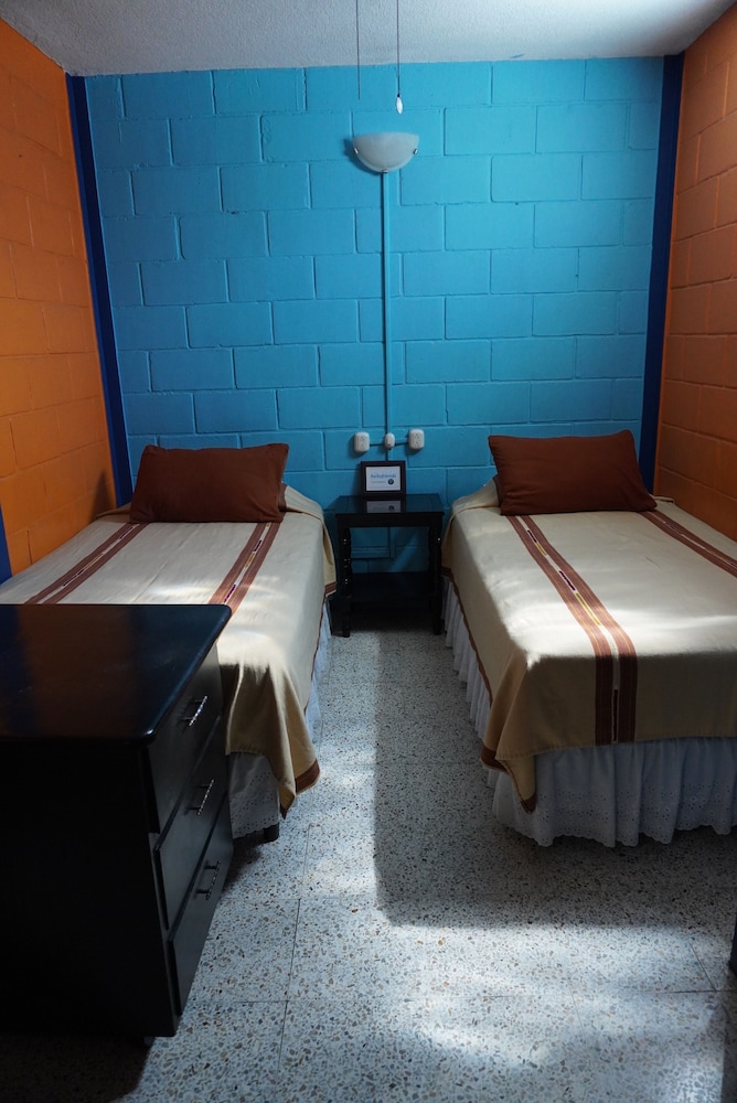 Standard Double Room, 2 Twin Beds, Private Bathroom photo 1