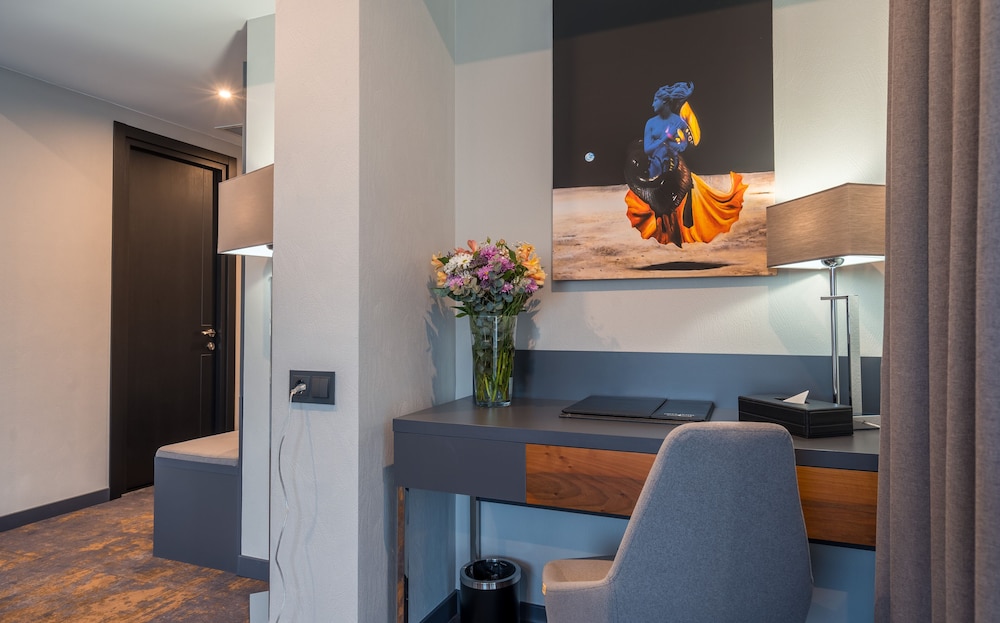 Superior Suite, 2 Bedrooms - Photo 2