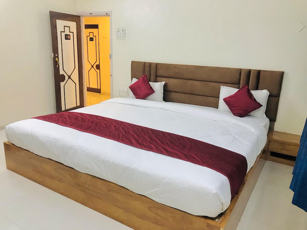 Deluxe Single Room, City View