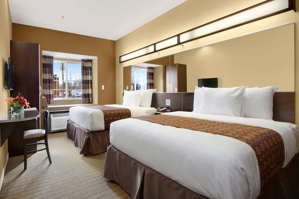 Room, Accessible photo 1