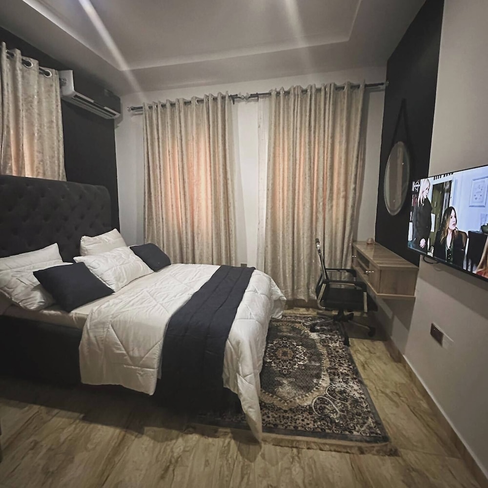 Family Apartment, Balcony, City View photo 3