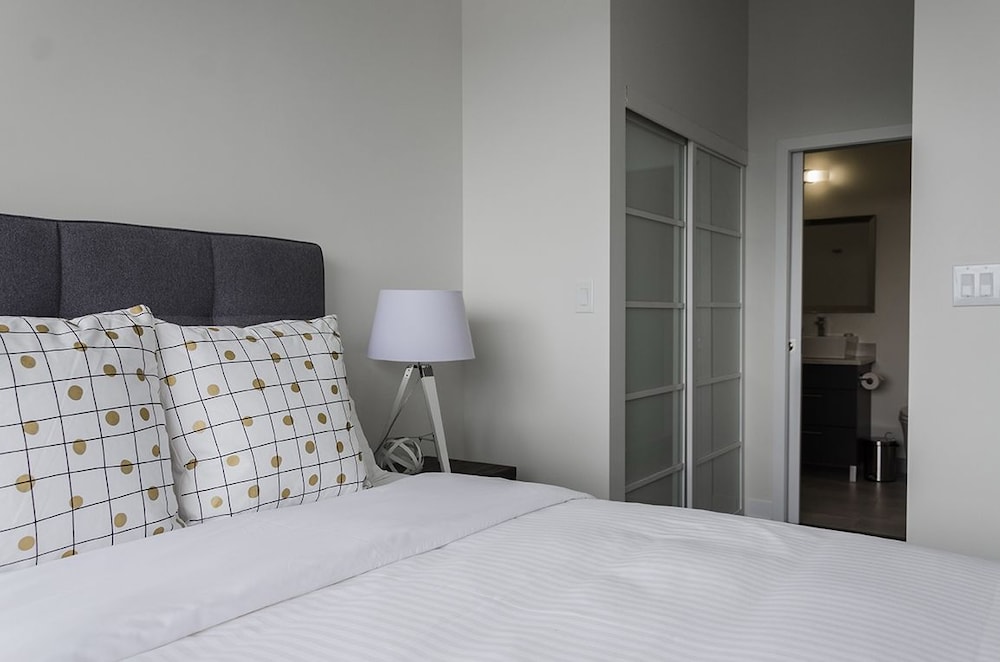 Club Suite, 2 Bedrooms, City View photo 2