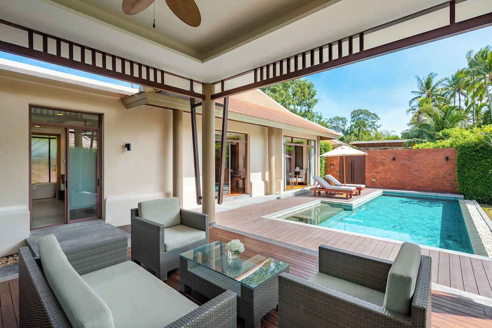 Grand Villa (Deluxe Pool) - Photo 2