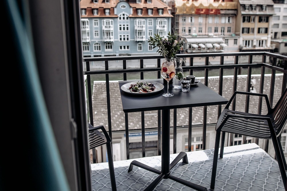 Family Suite, 2 Bedrooms, Balcony photo 2