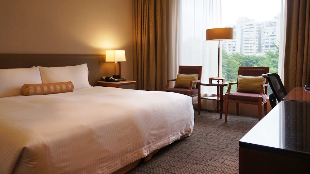 Accessible Double Room, 1 King Bed photo 2