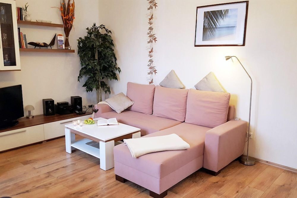 Basic Apartment, 1 Bedroom, Non Smoking, Garden View (II) photo 3