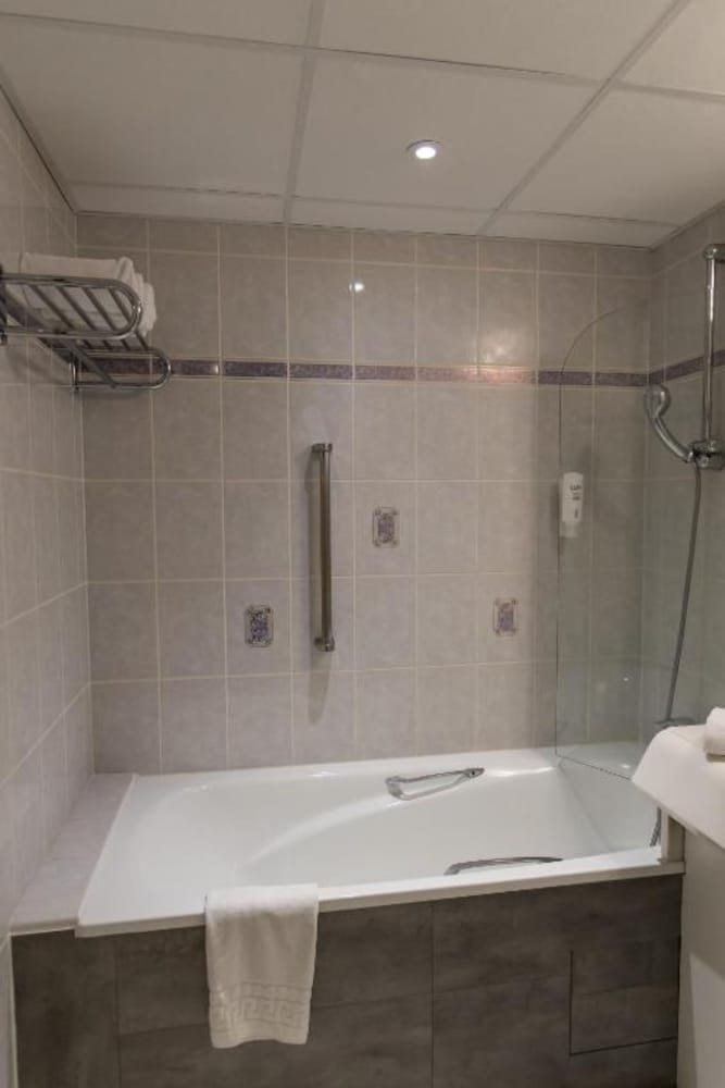 Superior Twin Room - Photo 4