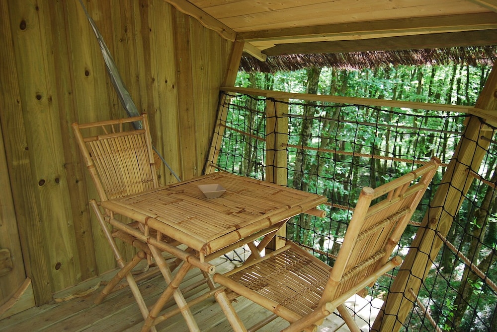 Tree House, Garden View photo 2