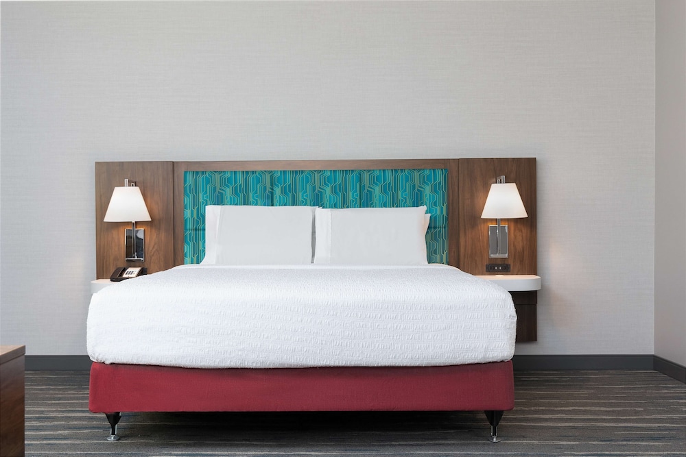 Studio, 1 King Bed, Accessible, Non Smoking (Hearing) - Photo 3