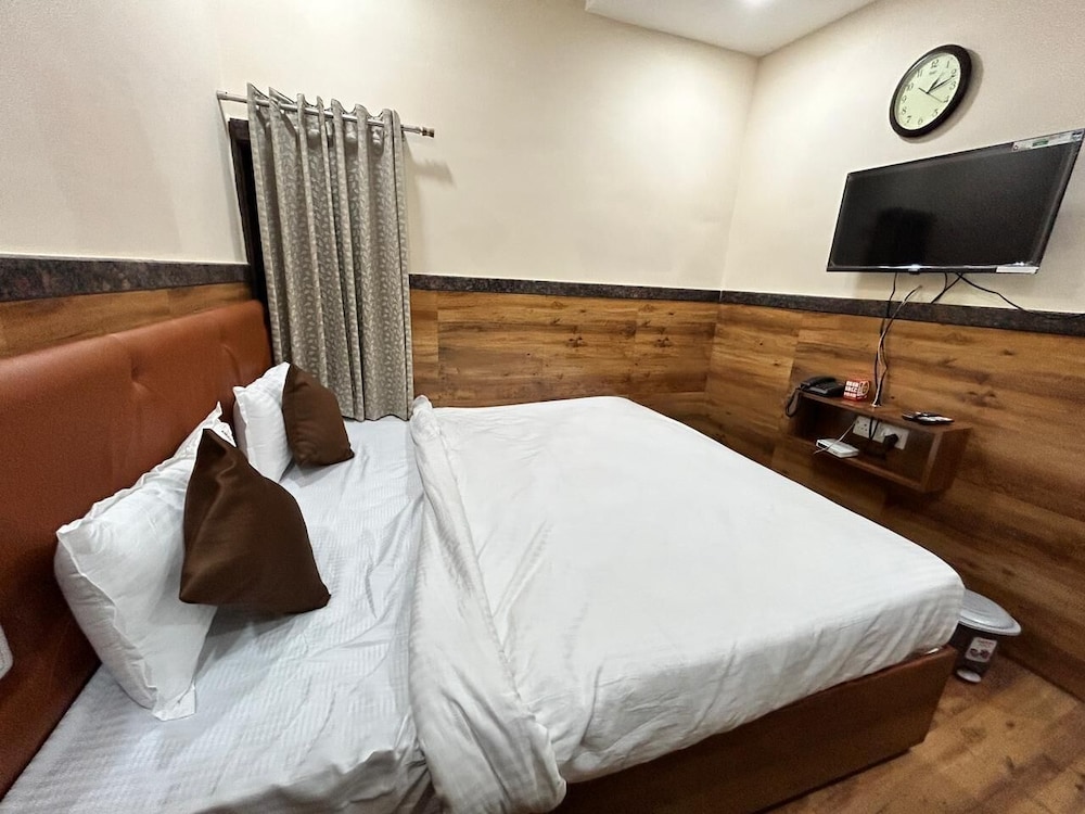 Deluxe Double Room, City View photo 1