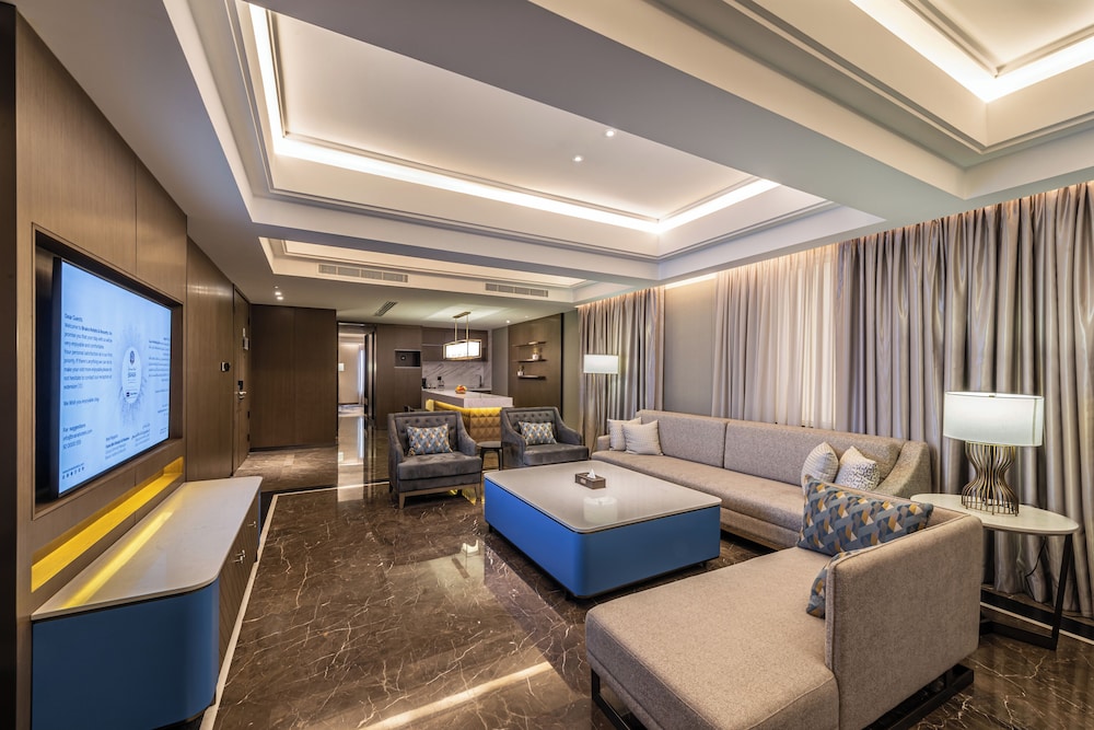 Imperial Suite - Photo 2
