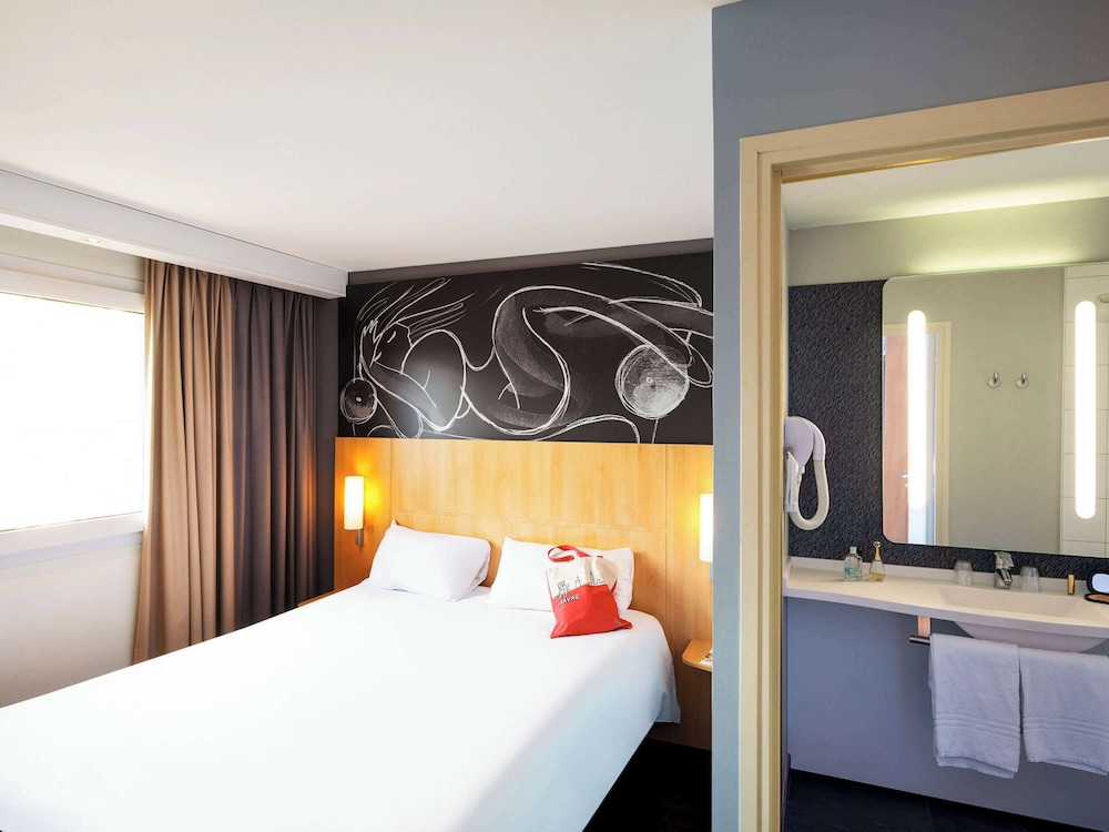 Standard Room, 1 Double Bed - Photo 4