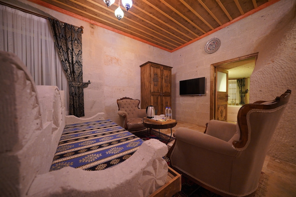 Nazende Hammam Jacuzzi Cave Suite - Photo 40