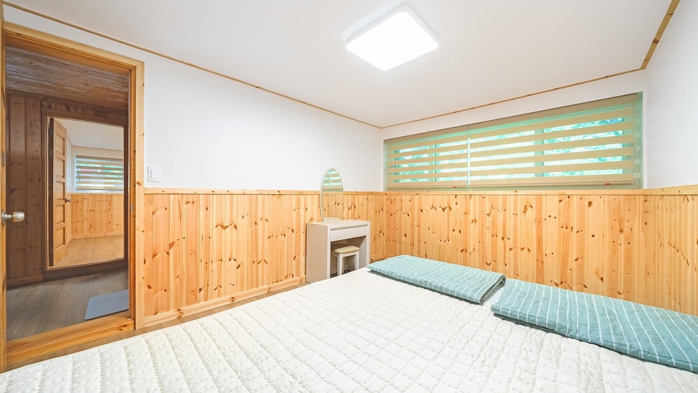 Basic Room, 2 Bedrooms (Jatnaeeumdong) - Photo 7
