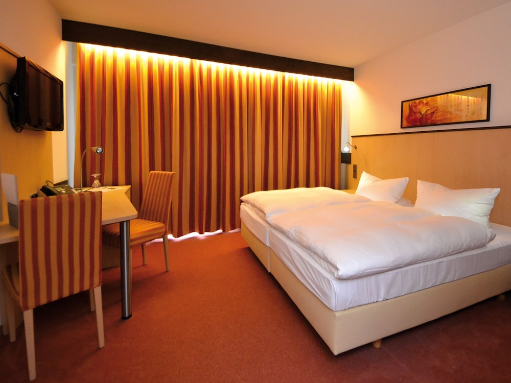 Standard Triple Room photo 2