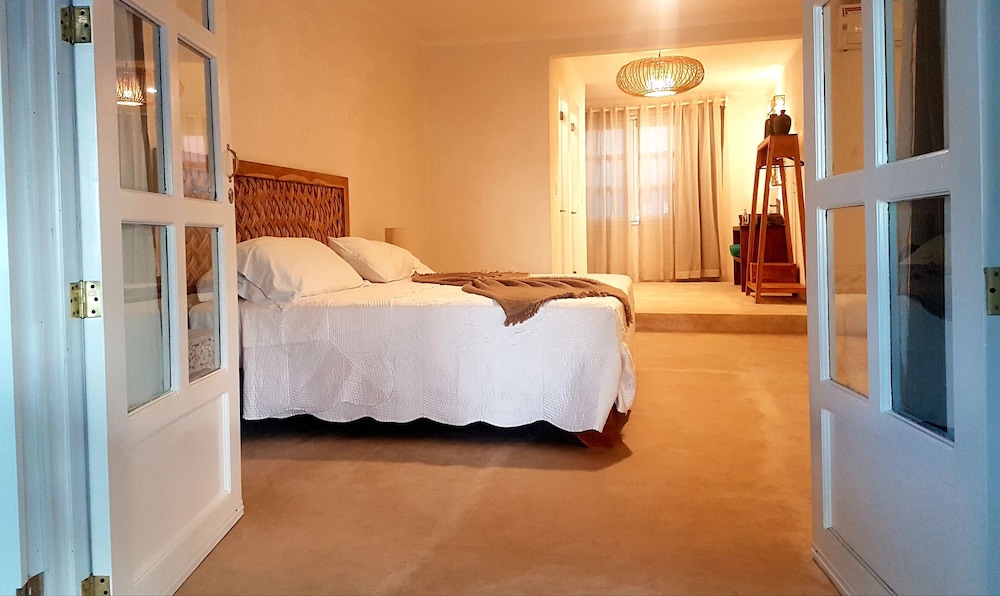 Ocean Front Suite photo 3