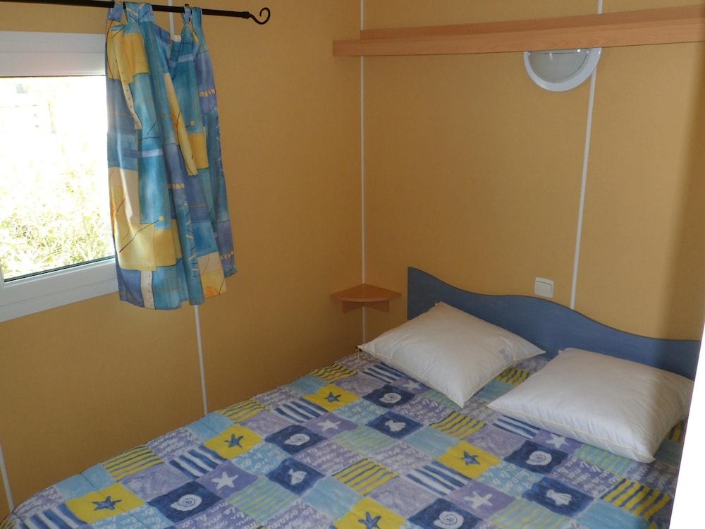 Economy Mobile Home photo 1