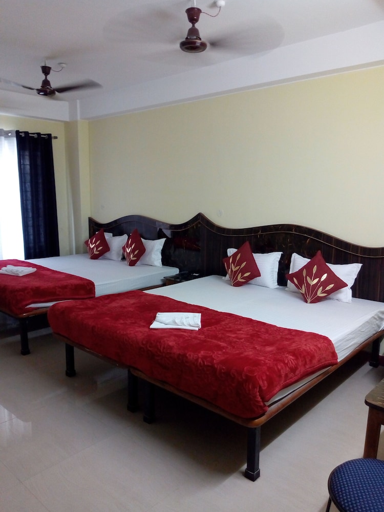 Deluxe Quadruple Room - Photo 3