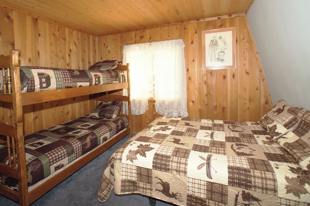House, Multiple Beds, Patio, Mountain View
