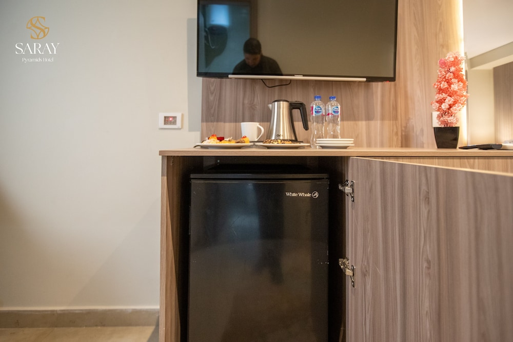 Standard Double or Twin Room - Photo 12