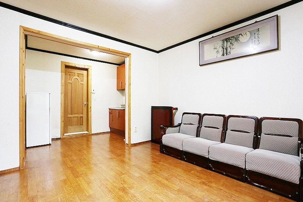 Room (Nan Cho 1) photo 3