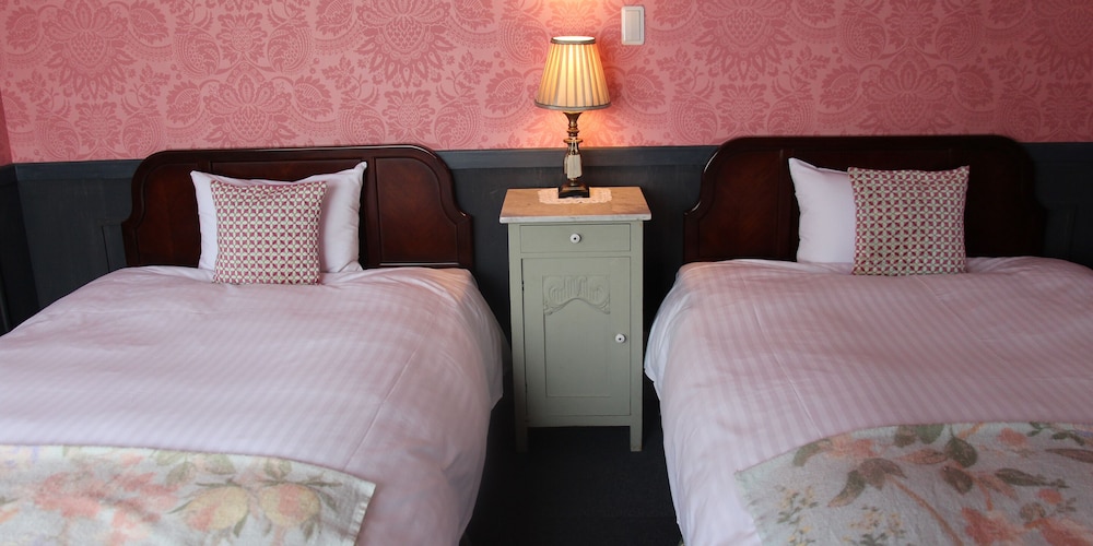 Deluxe Suite, Ensuite, Mountain View photo 3