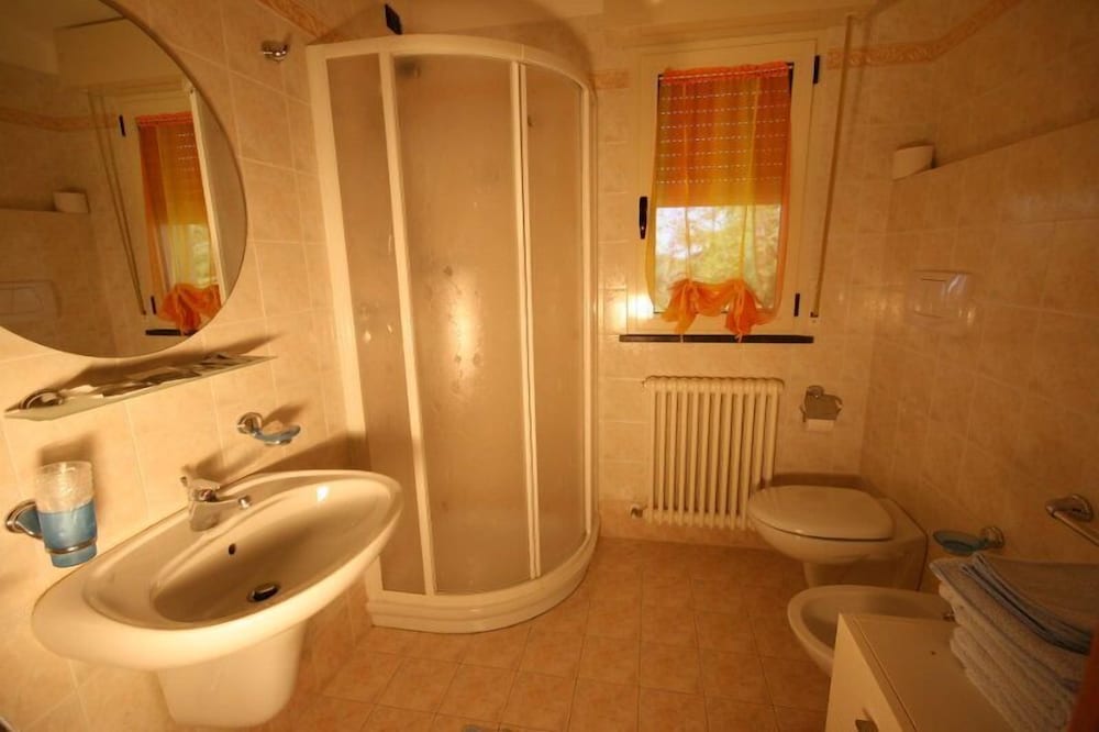 Triple Room, Hill View photo 2