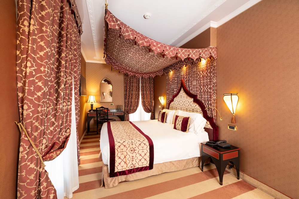 Triple Room (Junior Suite) thumbnail 6