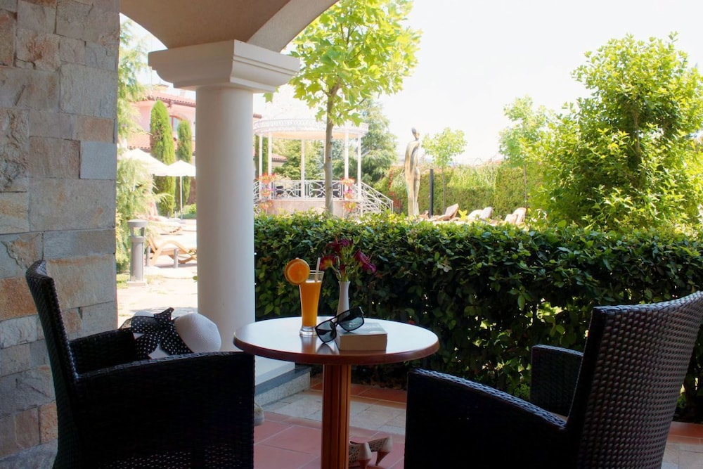 One Bedroom VIP Suite, Park View
