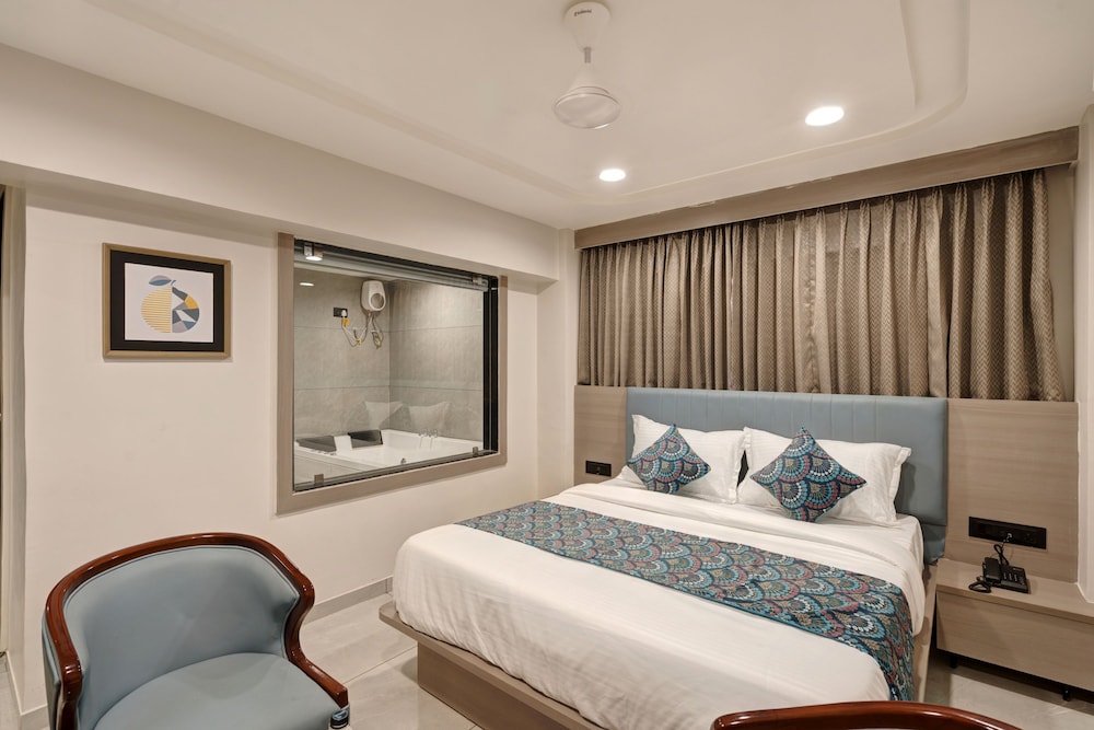 Luxury Suite