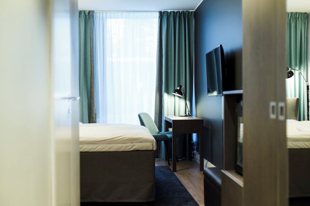 Family Room, Multiple Beds, Non Smoking - Photo 3