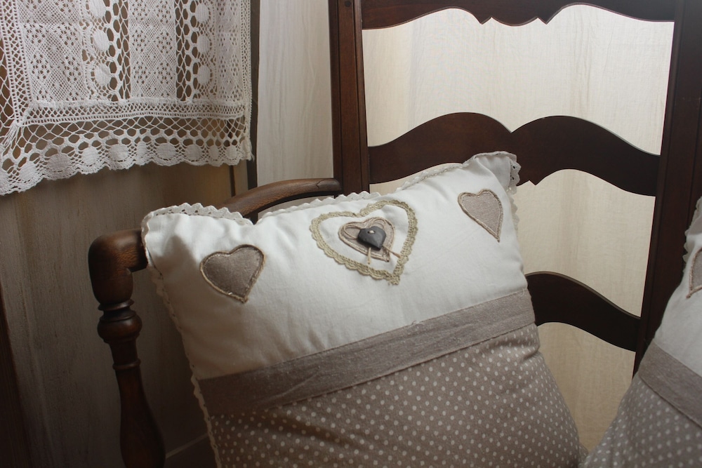 Superior Suite, Ensuite, Garden View photo 3