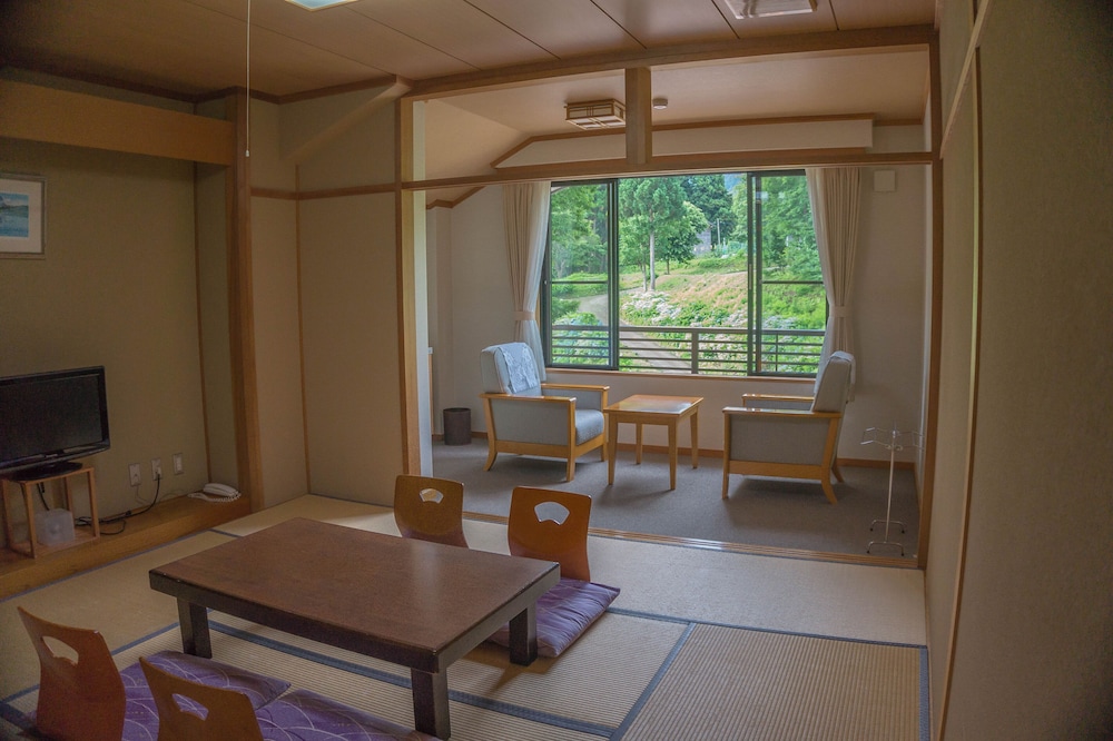 Japanese Style Room for 4 Guests without Private Toilet photo 2