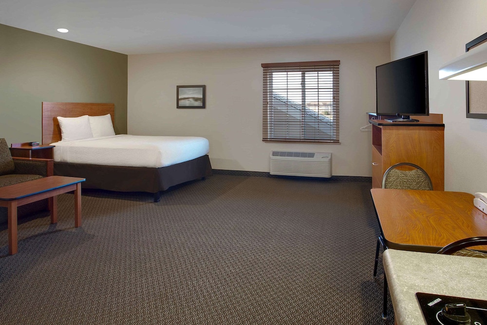 Room, 1 Queen Bed with Sofa bed, Accessible, Non Smoking photo 3