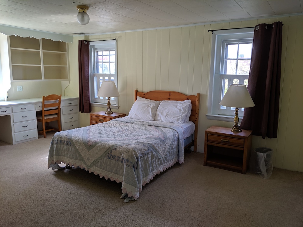 Family House photo 1