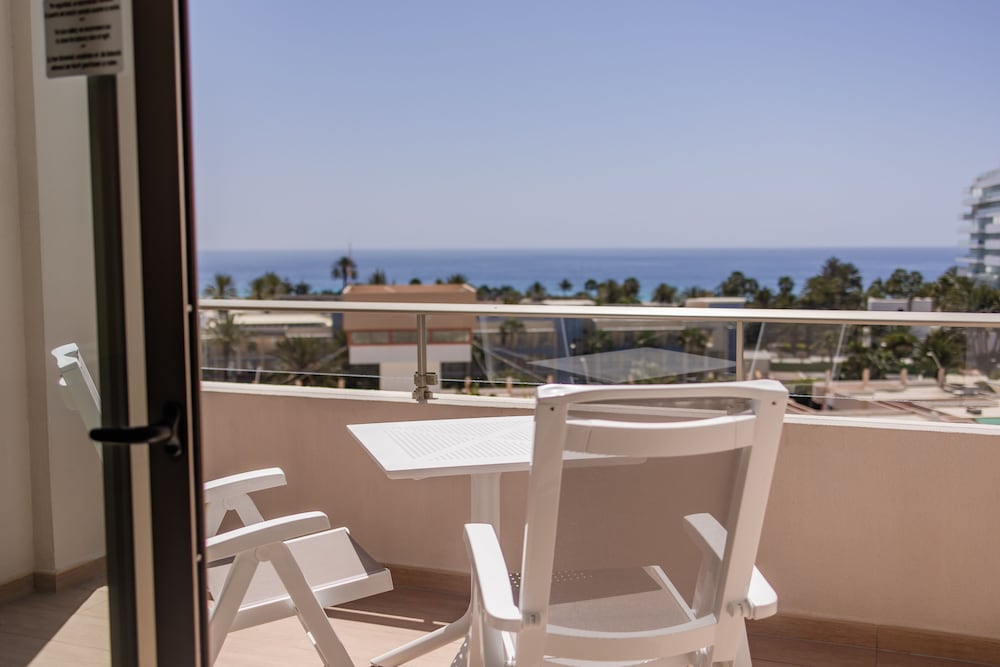 Premium Apartment, 1 Bedroom, Balcony, Sea View, High Floor (3 Adults And 1 Child)