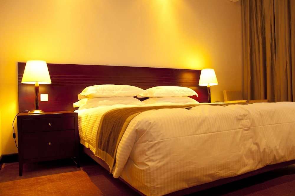 Deluxe Double Room, Pool View