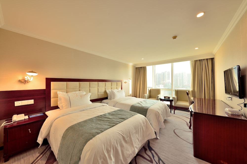 Superior Twin Room, River View