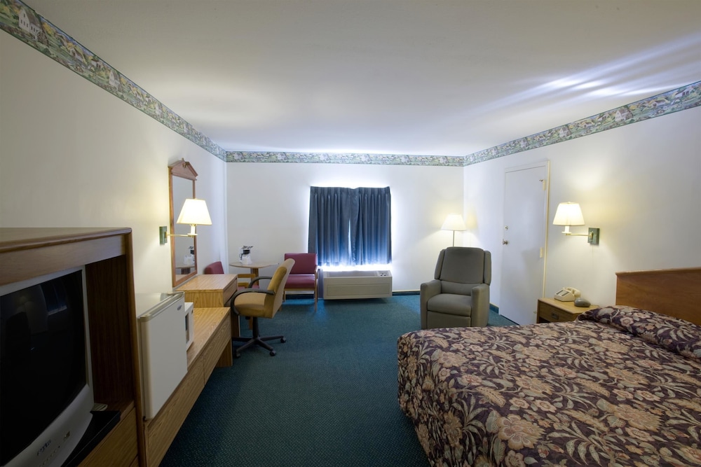 Room, 2 Queen Beds, Non Smoking photo 1