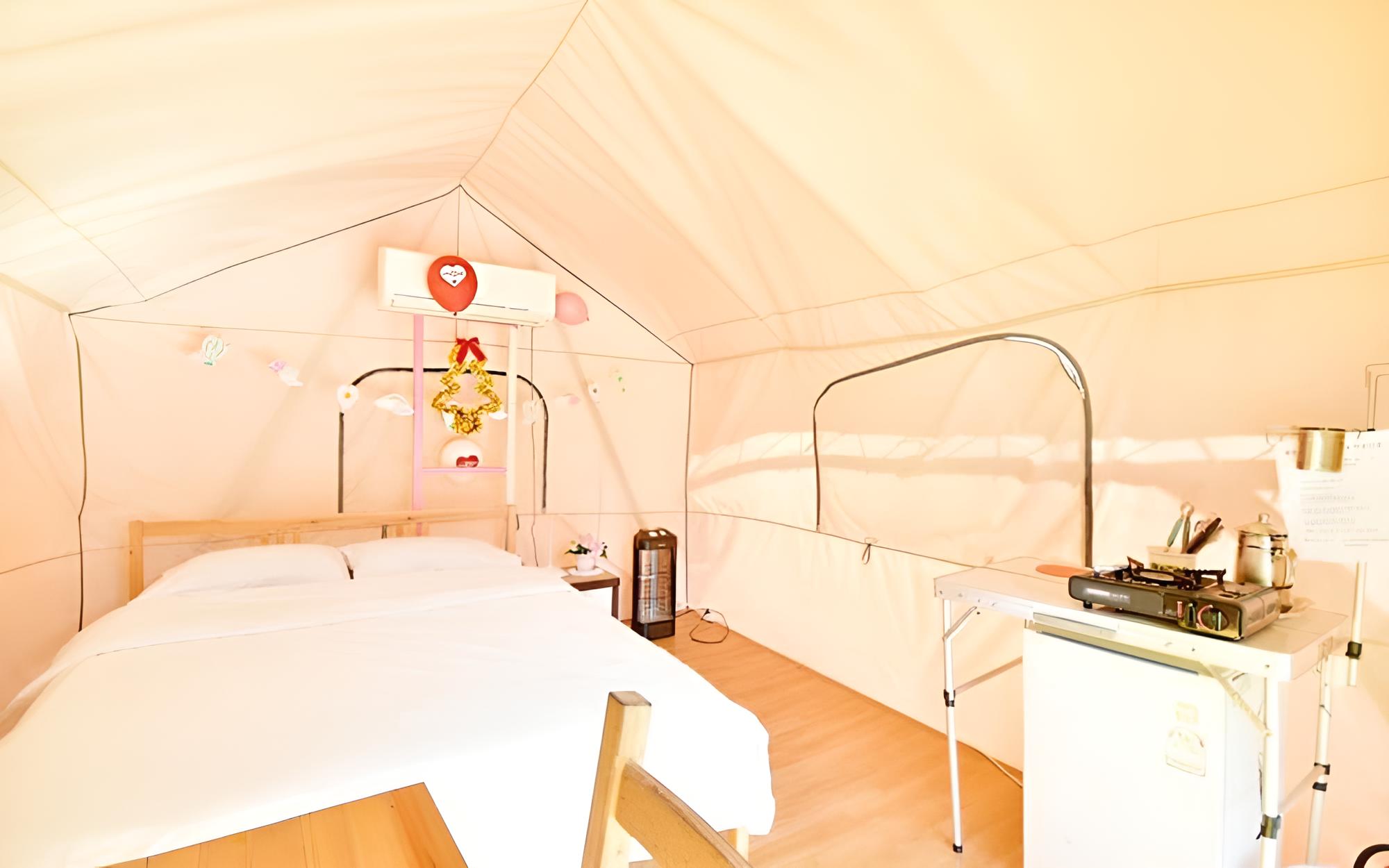 Room (Glamping Room-(2 people))